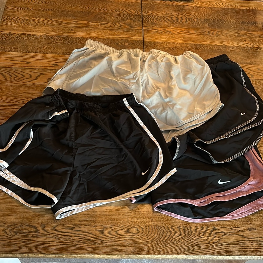 Bundle of 4 NIKE Dri-Fit Shorts Size XL